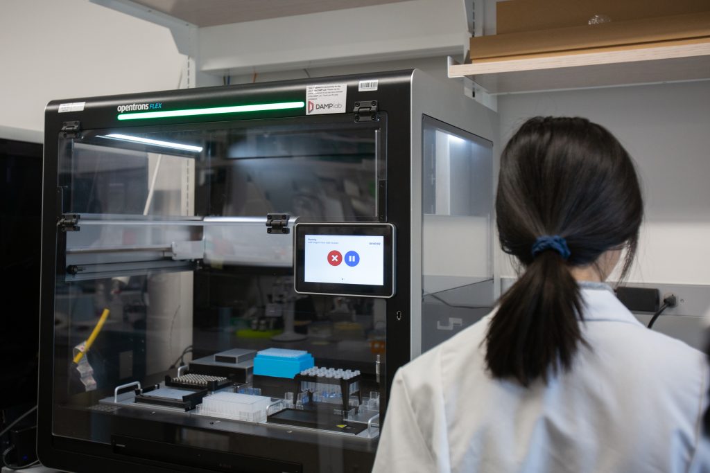 臺式 vs 高通量自動液體處理系統(tǒng)如何權(quán)衡?